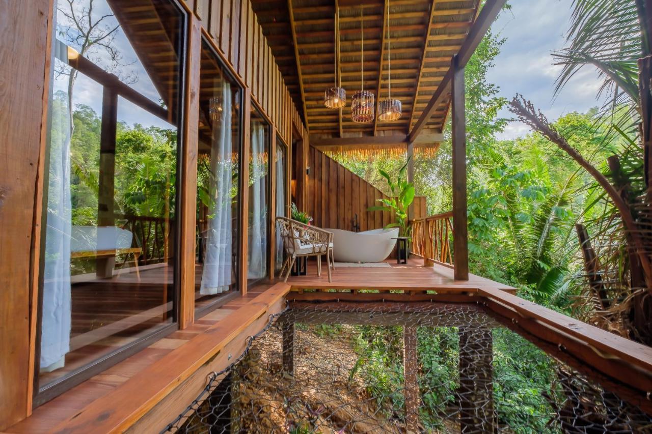 Sweet Songs Jungle Lodge San Ignacio Exterior foto